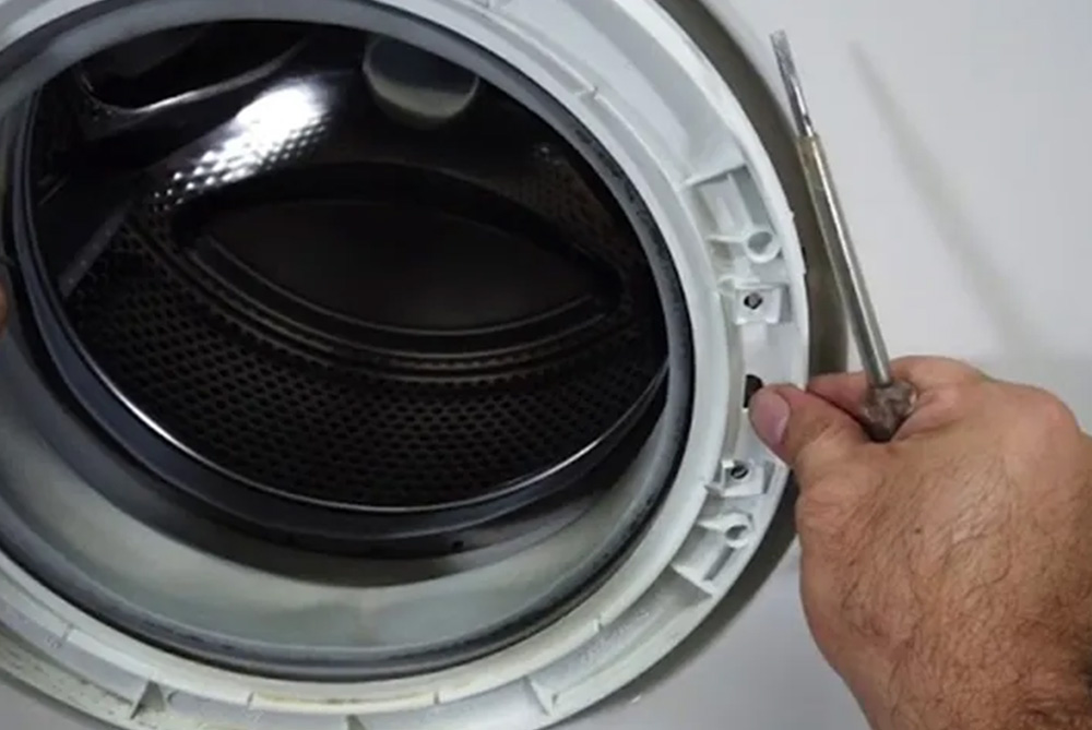 Çamaşır Makinesi Kapağı Açılmıyor? Çamaşır Makinesinin Kapağı Neden Açılmaz?