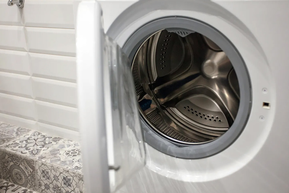 Çamaşır Makinesi Çalışırken Kapağını Açmak Zararlı Mı? Çalışırken Nasıl Kapak Açılır?
