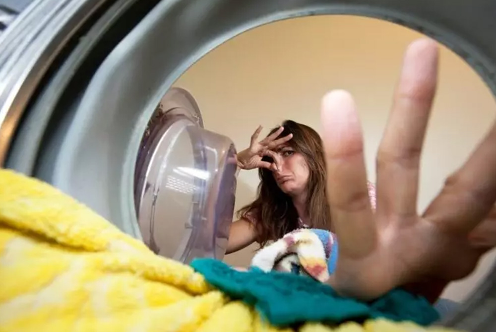 Yeni Çamaşır Makinesinden Plastik Ve Yanık Kokusu Gelmesinin Nedeni Nedir?